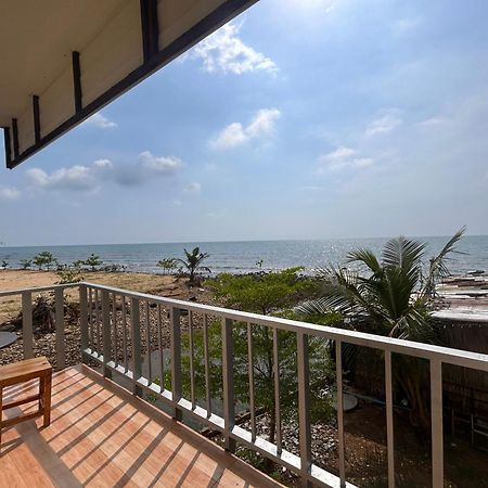 Tchin Tchin Guesthouse 코창 외부 사진
